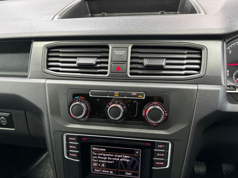 VOLKSWAGEN CADDY