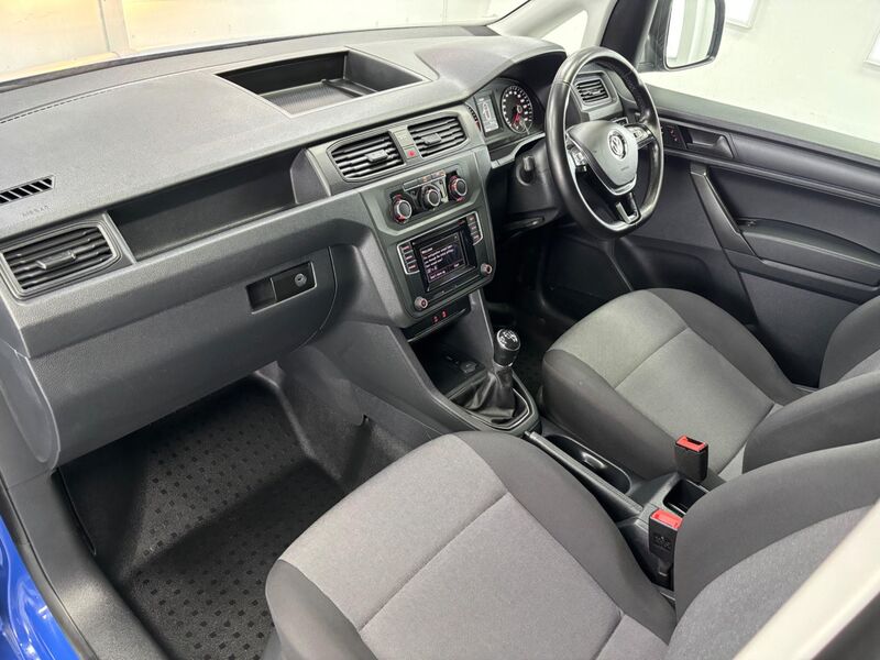 VOLKSWAGEN CADDY