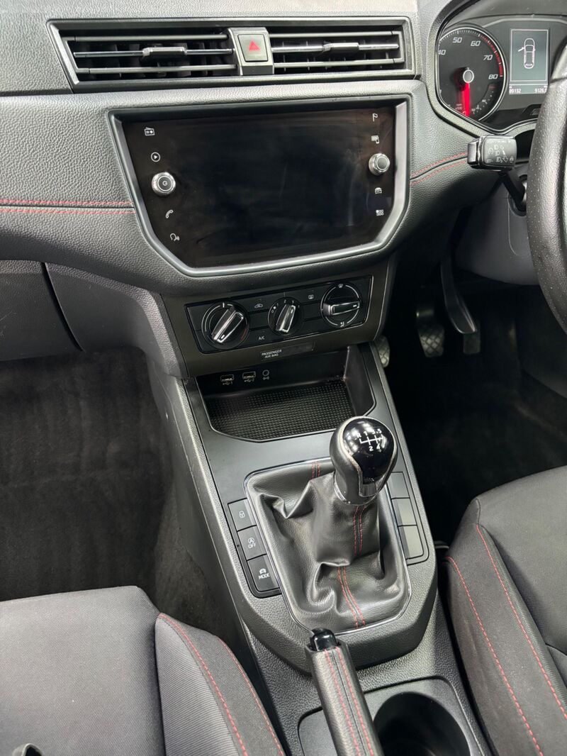 SEAT IBIZA