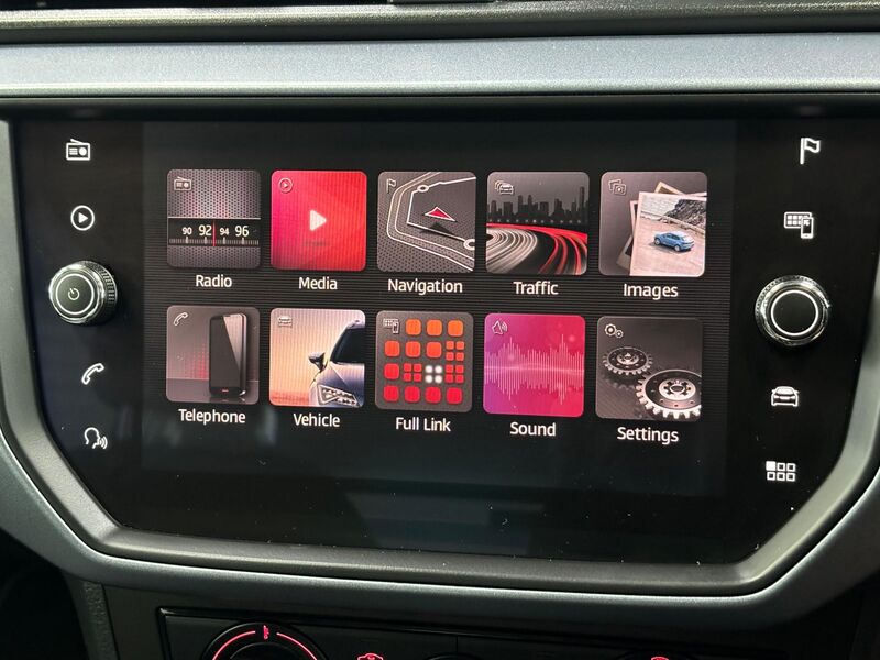 SEAT ARONA