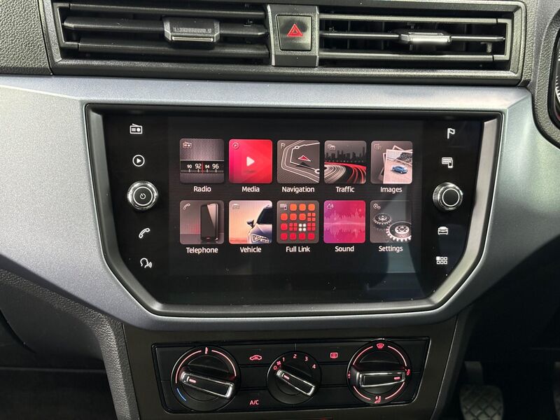 SEAT ARONA