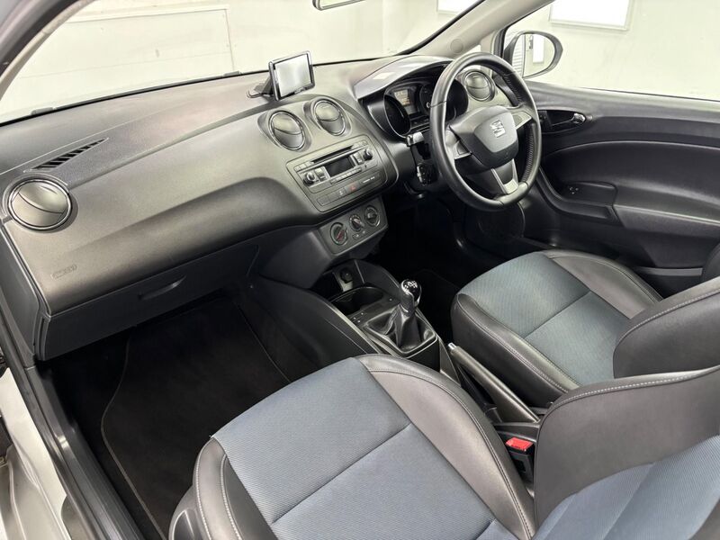 SEAT IBIZA