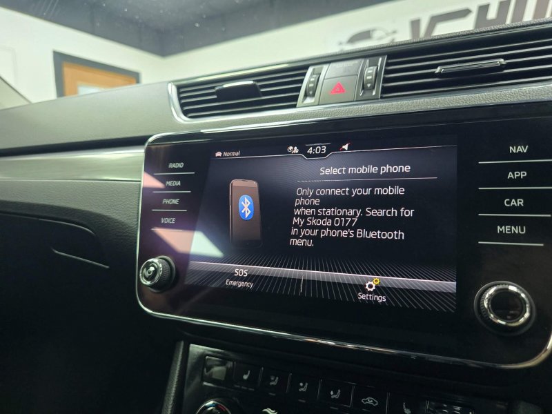 SKODA SUPERB