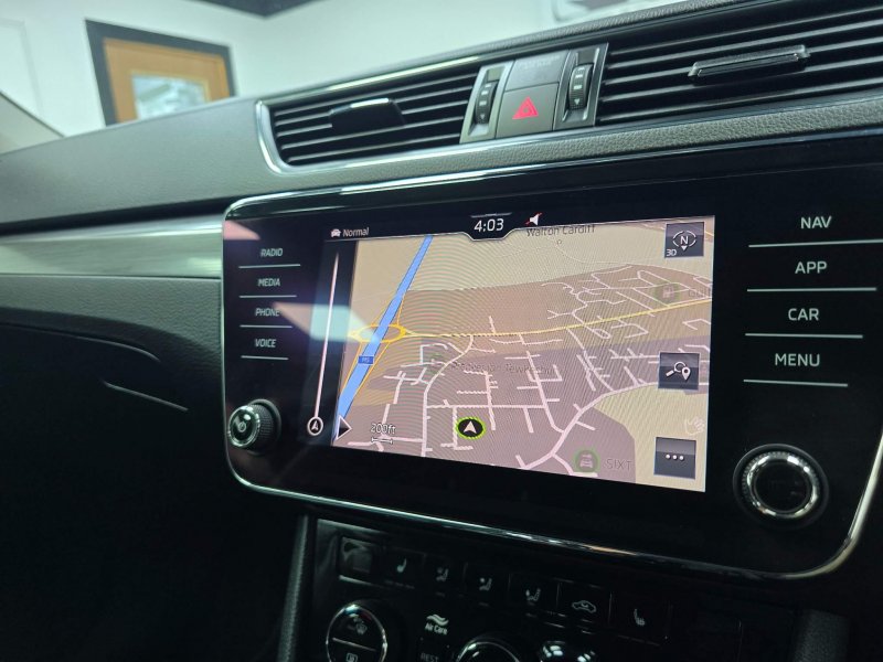 SKODA SUPERB