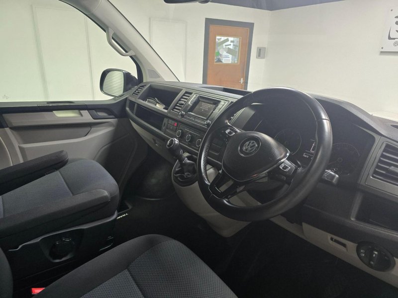 VOLKSWAGEN TRANSPORTER