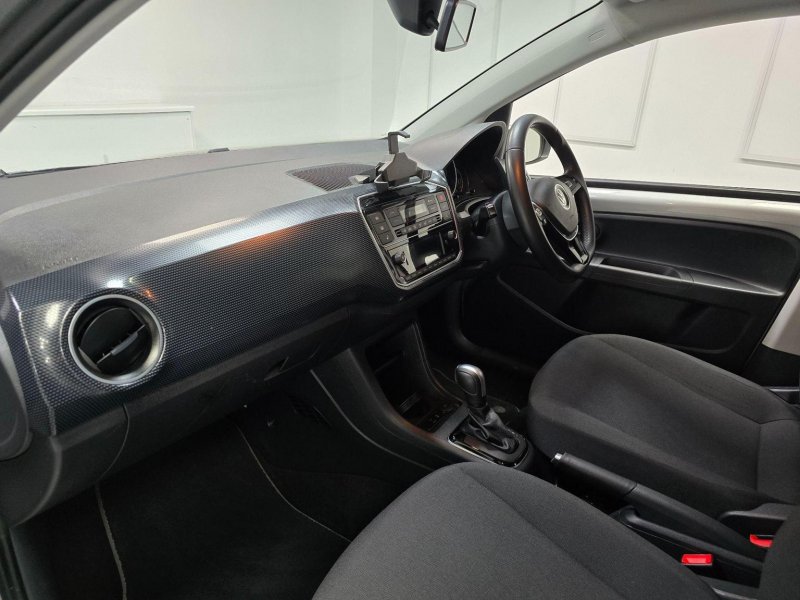 VOLKSWAGEN E-UP!