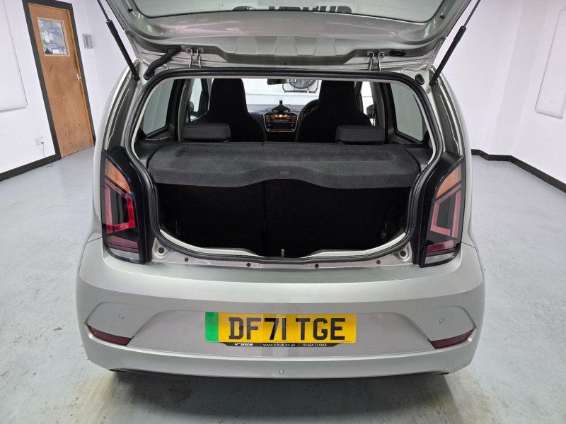 VOLKSWAGEN E-UP!