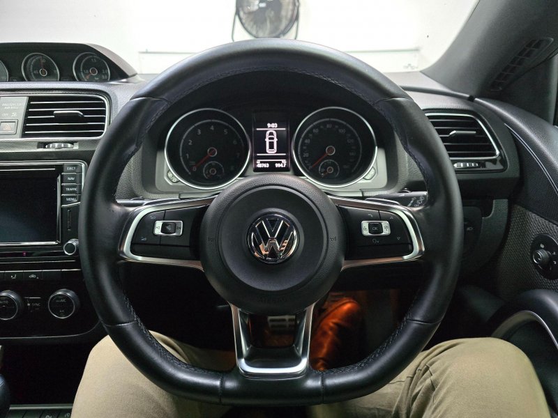 VOLKSWAGEN SCIROCCO